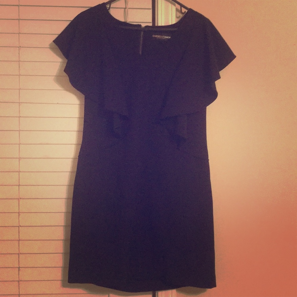 Black Gabrielle Union dress .